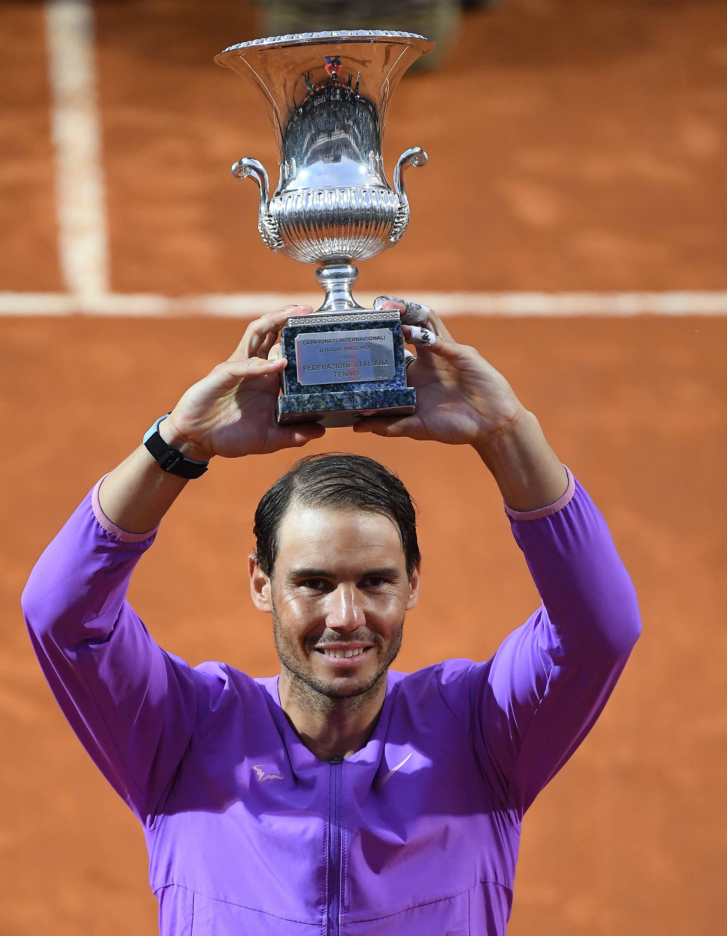 关于意大利网球队强势世界网球队，纳达尔惊艳世界的信息