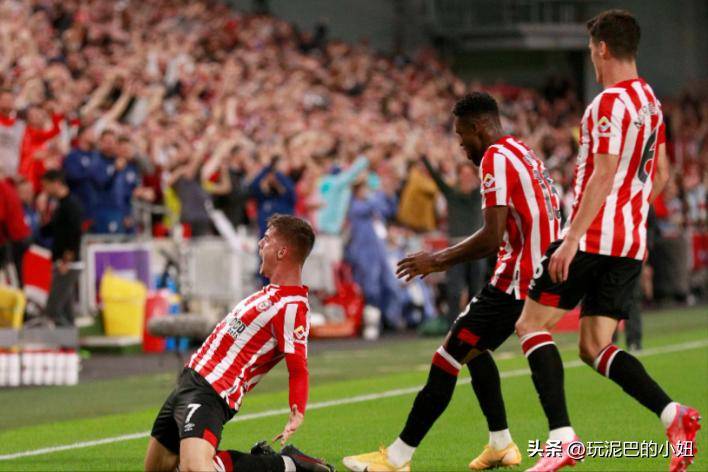 利物浦主场大胜国际米兰，赢得球迷掌声的简单介绍