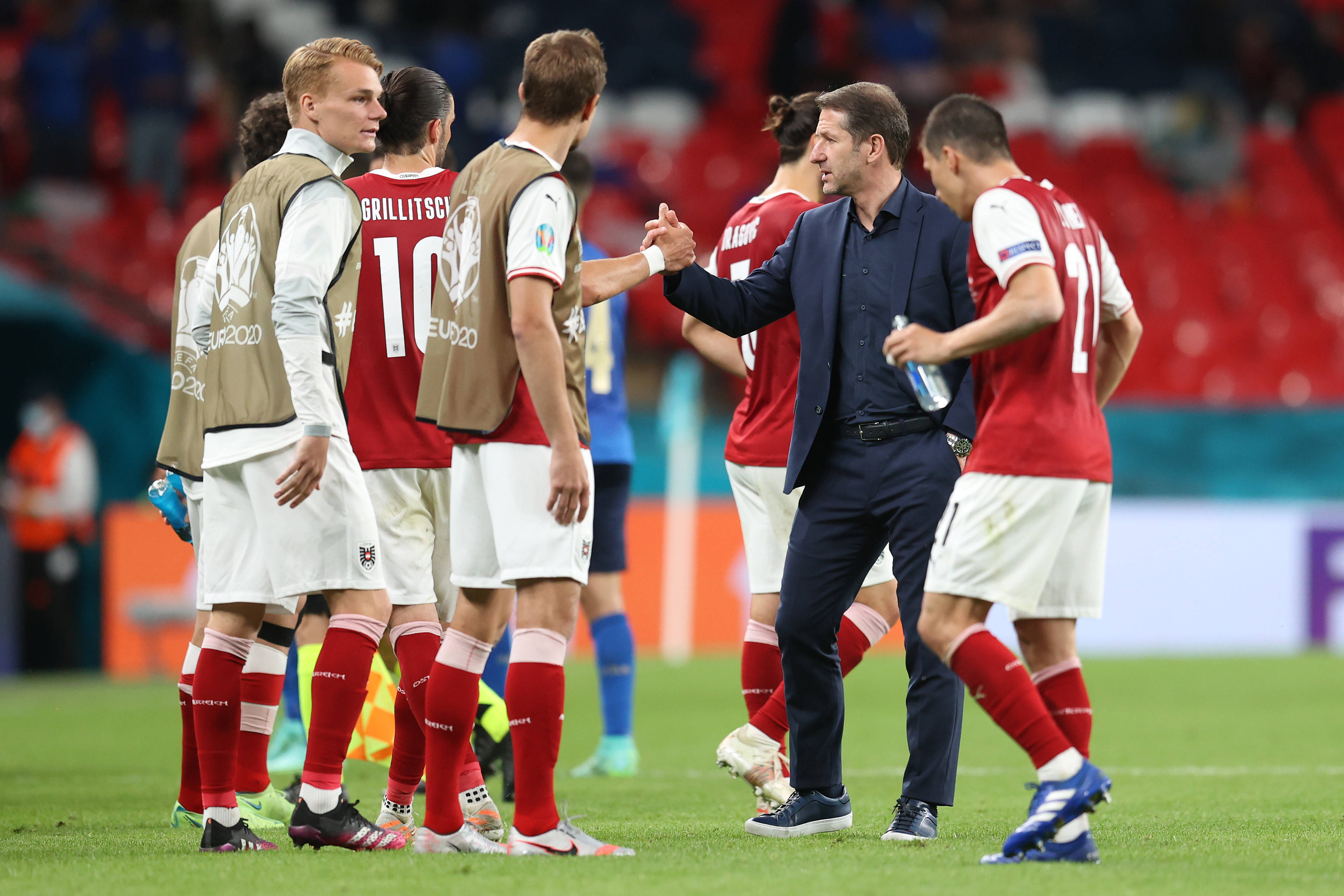 关于欧国家联赛精彩纷呈,各队表现出色的信息 关于欧国家联赛精彩纷呈,各队表现出色的信息