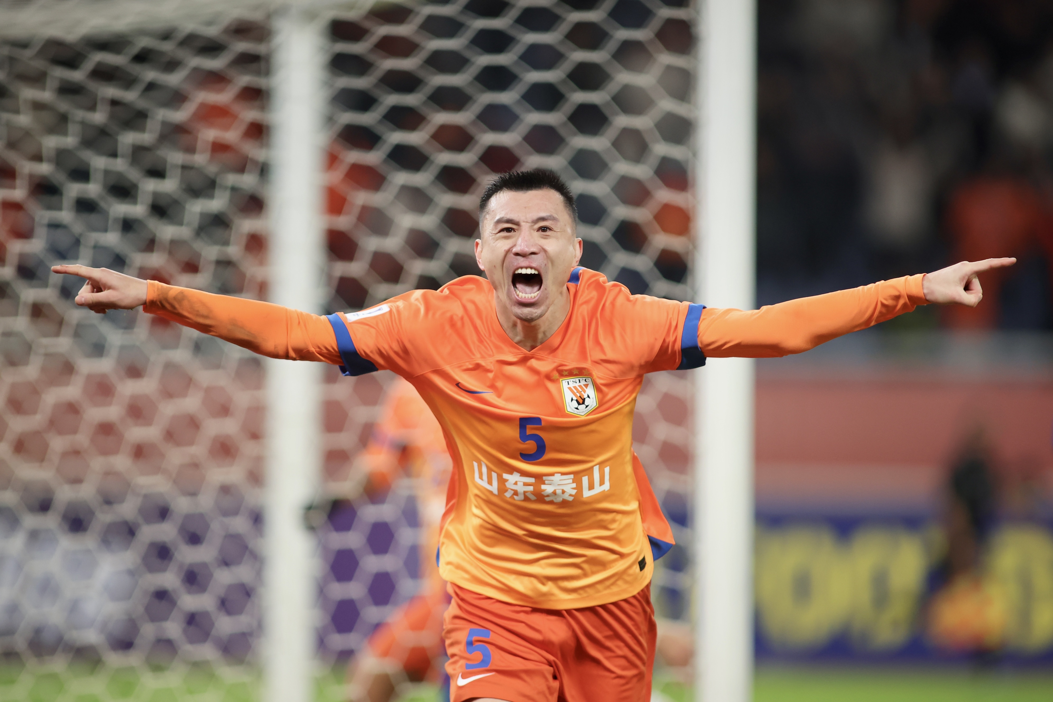 球员实力碾压对手：亚冠赛场风起云涌