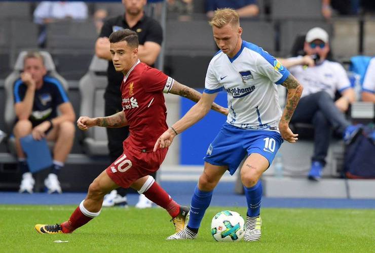 包含柏林赫塔中场表现出色，成为球队核心的词条