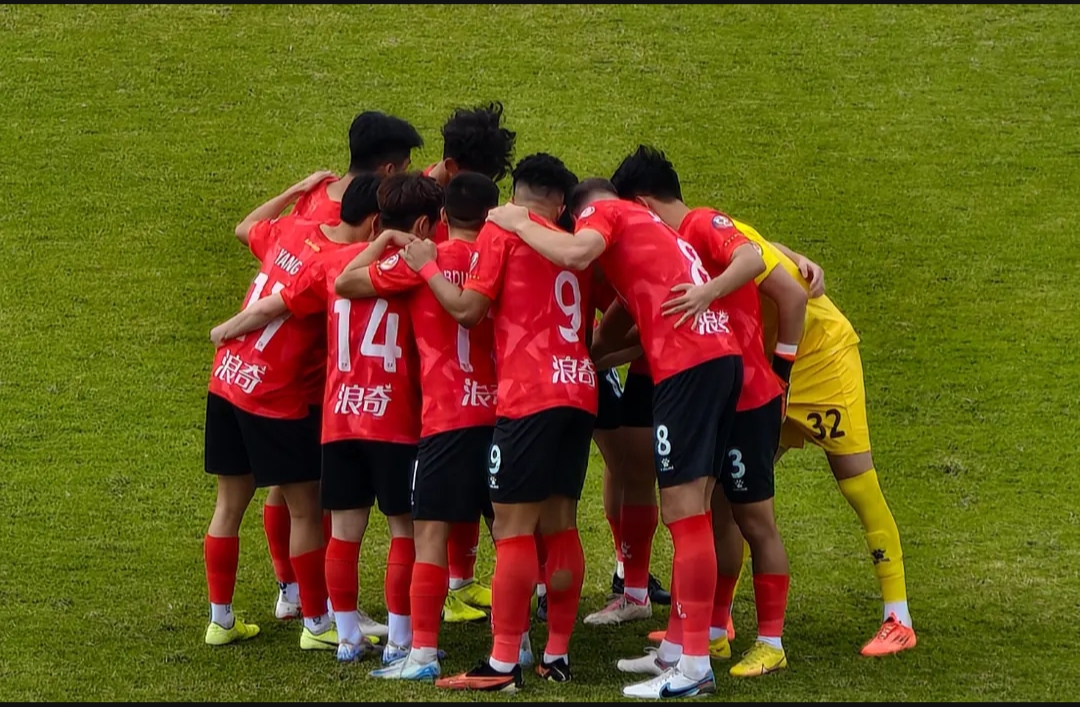 广州富力坚守主场,展现团队实力 广州富力坚守主场,展现团队实力