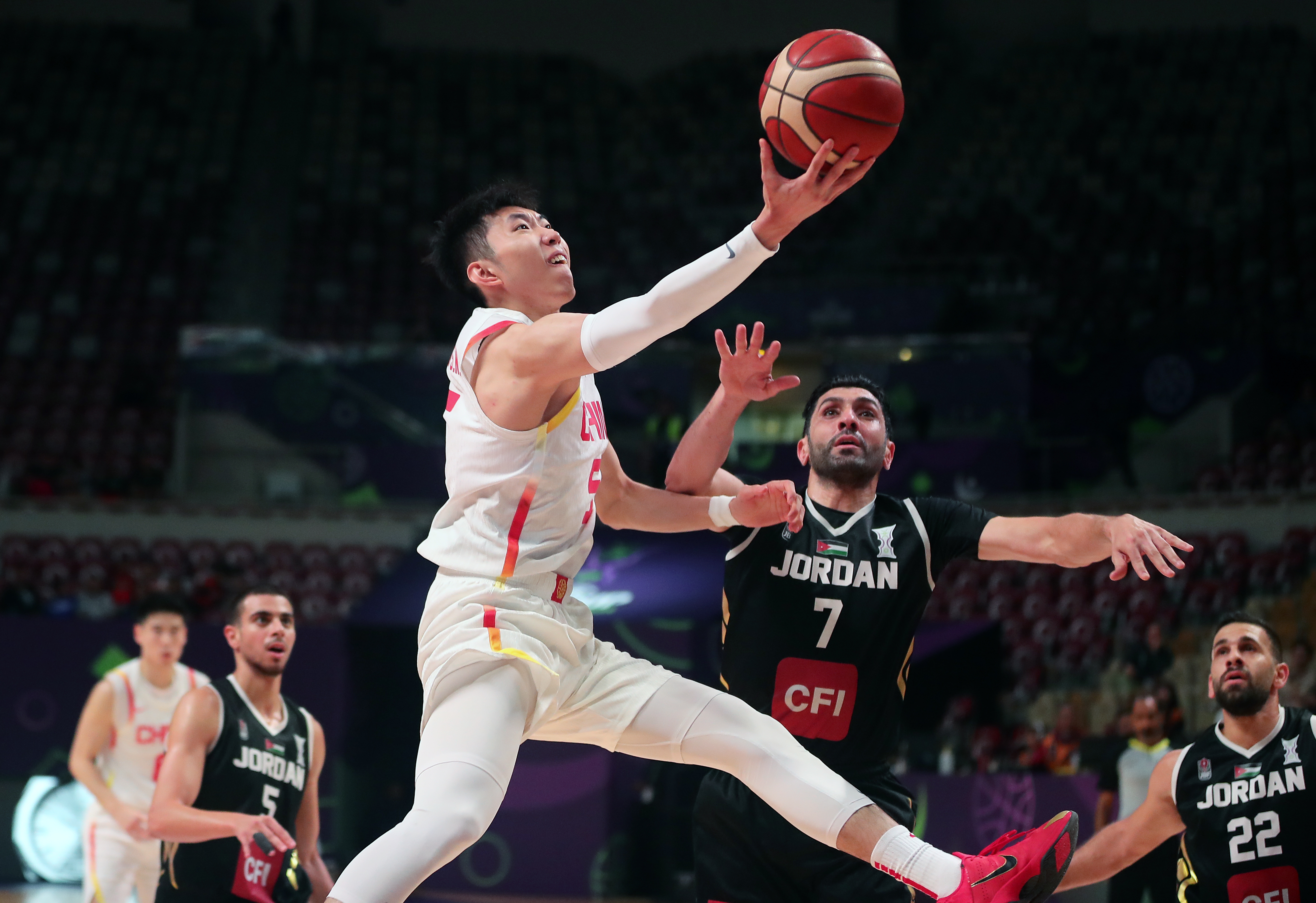 包含亚洲锦标之争：阿联酋篮球队势不可挡的词条